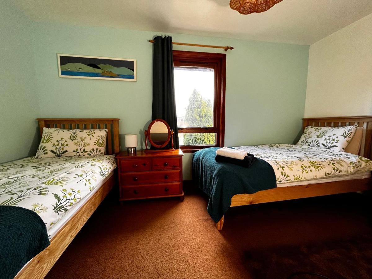 Snowgoose Apartments & Bunkhouse Fort William Extérieur photo